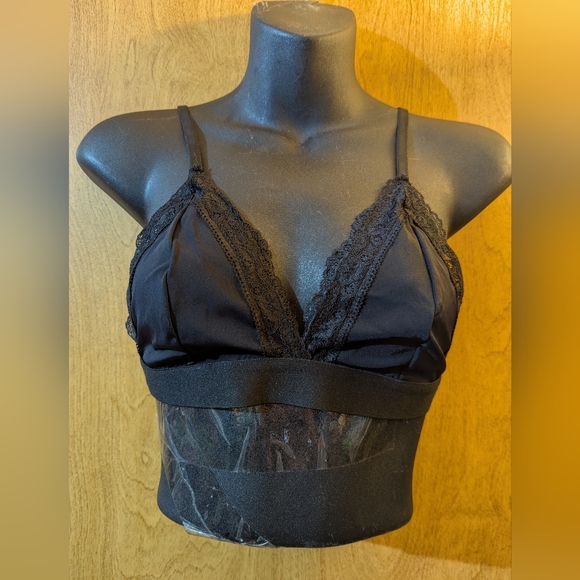 unknown Other - Black Bra With Lace Trim